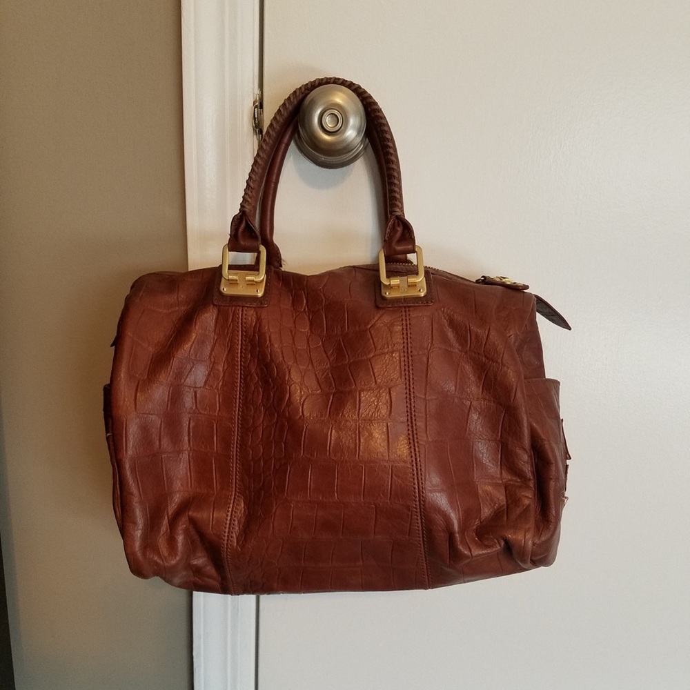 Gorgeous leather Adrienne Vittadini handbag